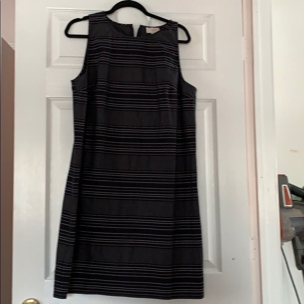 Sleeveless black and grey summer dress
